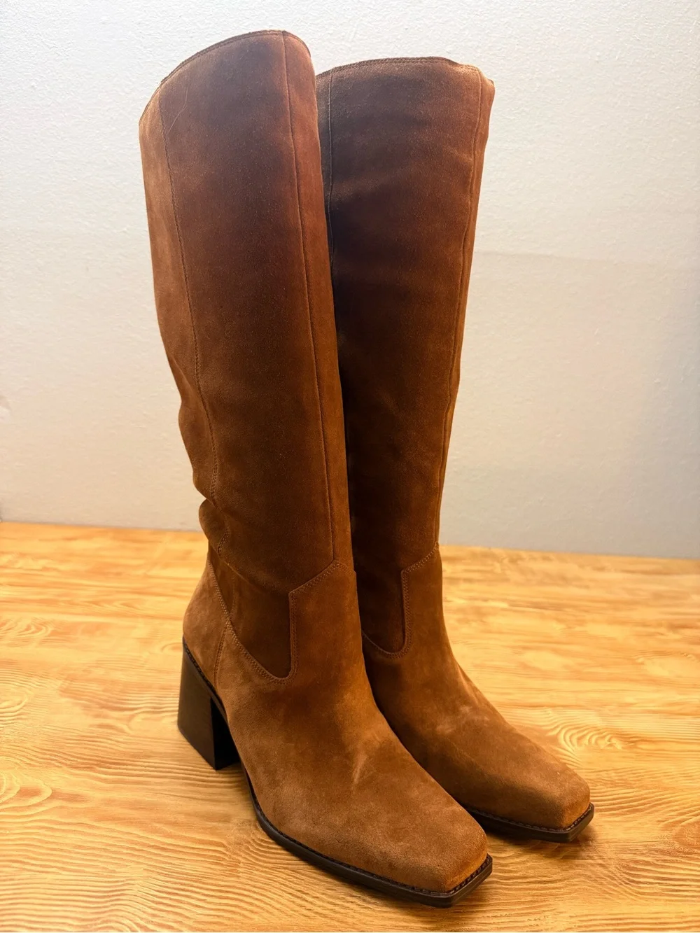 Vince Camuto Sangeti Tall Suede Boots Burnt Sugar Size 10 NWB
